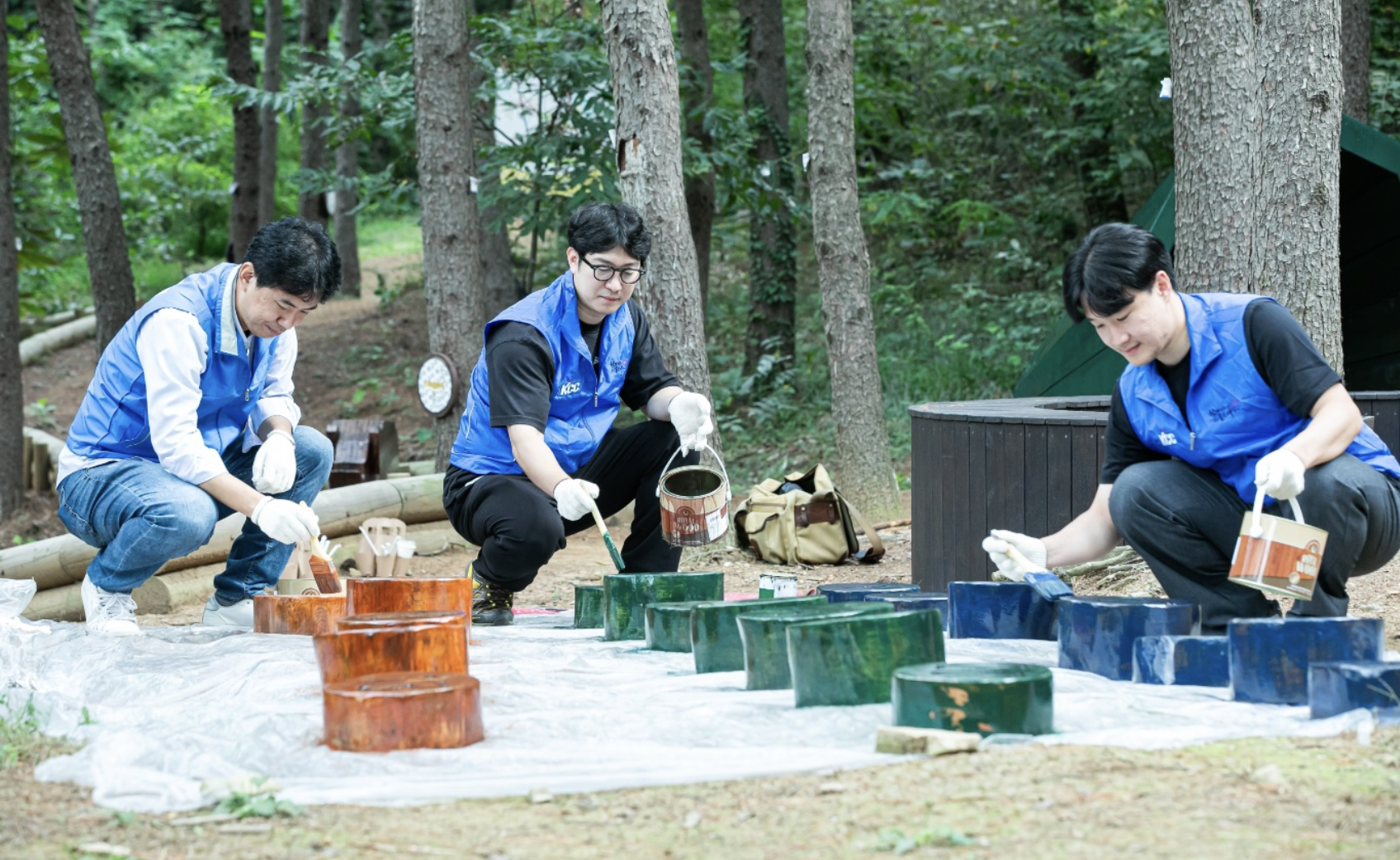 Read more about the article KCC, (사)한국미래환경협회와 지속 가능한 유아숲 체험원 환경 개선에 앞장