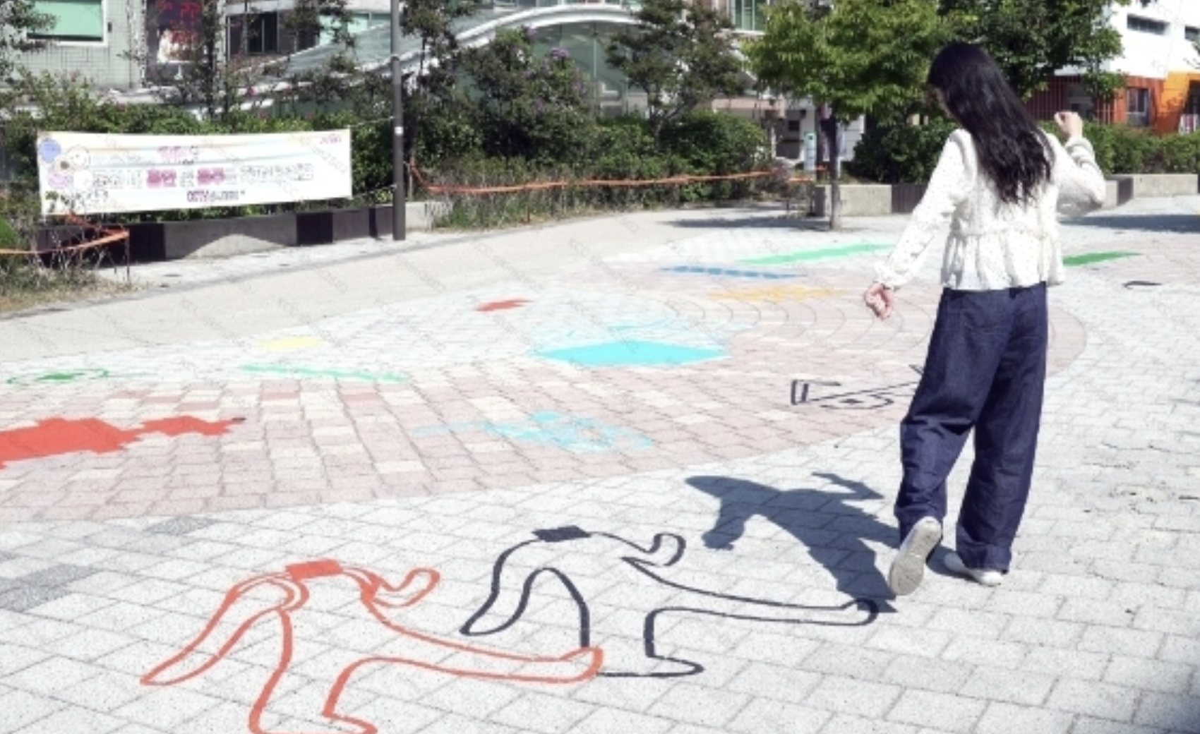 Read more about the article 홍대 거리 물들인 KCC페인트, 작가 손에서 스트릿 아트로 재탄생