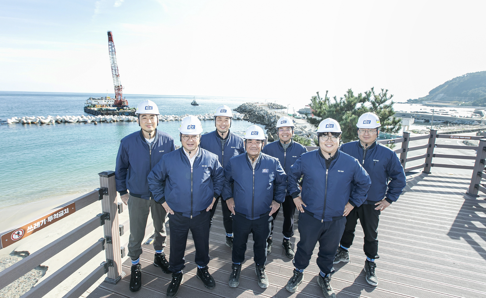 Read more about the article 차가운 바다를 녹이는 뜨거운 열정<br>울진 금음지구 연안정비사업 현장