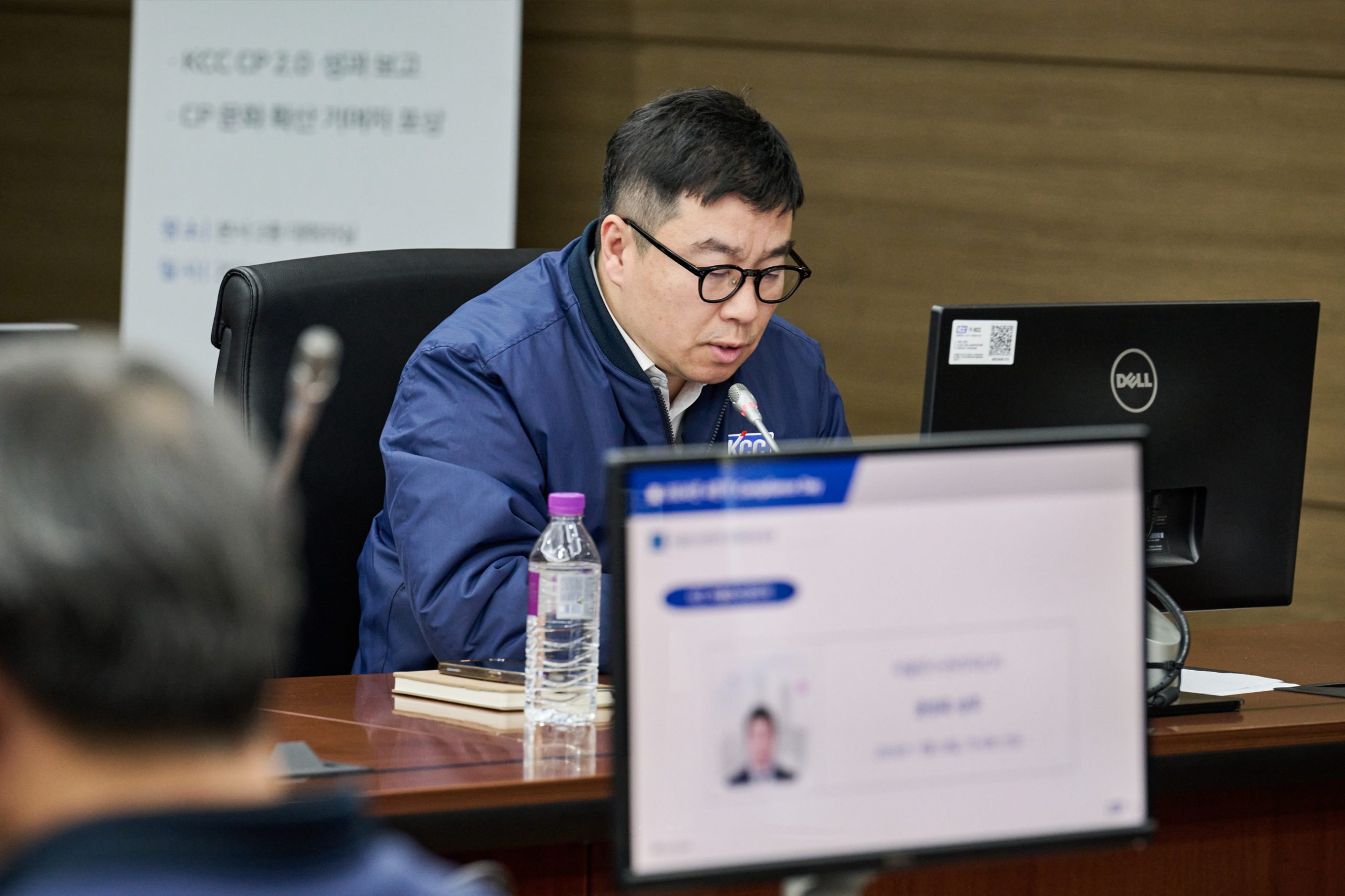 2024년 4분기 Compliance Day 행사를 위해 한자리에 모인 정재훈 대표이사와 구성원들
