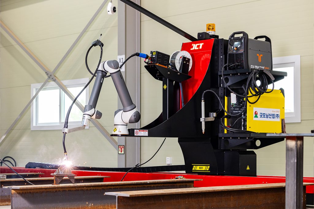 장비에 대한 투자를 아끼지 않는 굿모닝산업㈜는 전체 타워크레인 시장의 혁신을 주도하고 있다