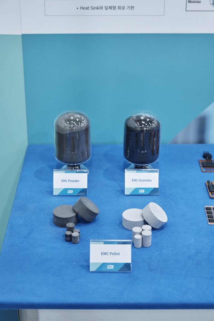 반도체 및 파워모듈의 봉지재로 적용되어 칩을 보호하는 KCC의 EMC 제품