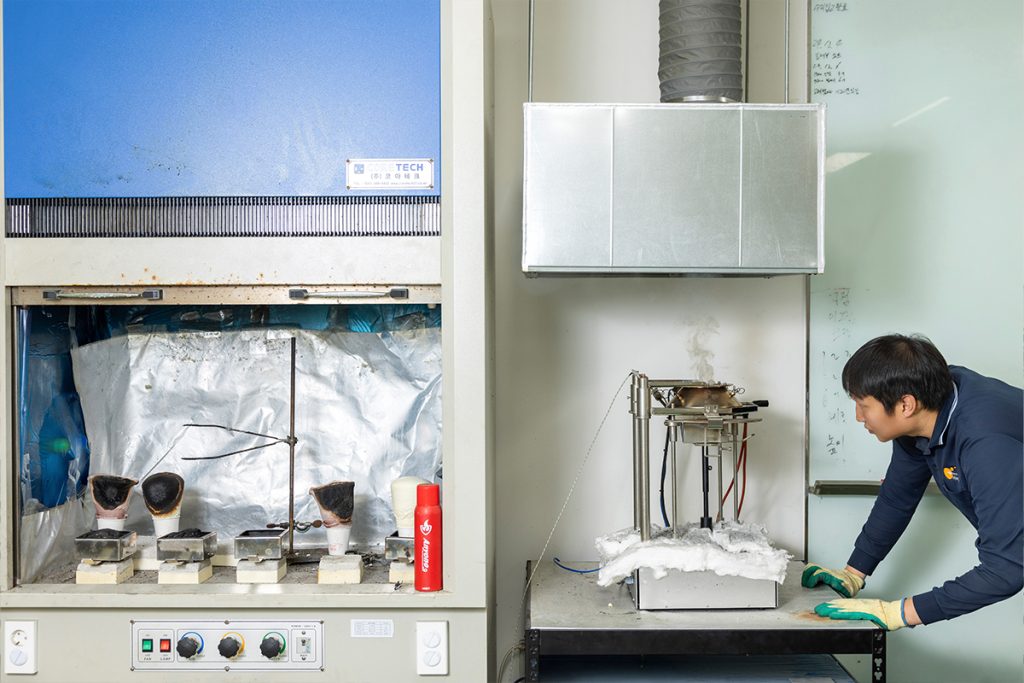 우수한 제품으로 우레탄 시장에서 경쟁력을 확보하고 있는 ㈜ap tech의 저력은 끊임없는 기술에 대한 투자에서 발휘된다.