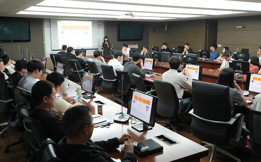 Read more about the article KCC, 급변하는 시장의 키워드를 읽다