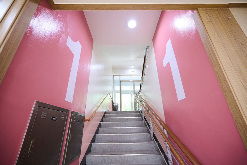 환경개선작업으로 깔끔하고 안전한 시설로 거듭난 흰마실