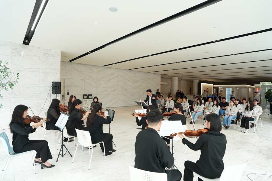 Read more about the article 오케스트라와 함께한 5월의 음악회