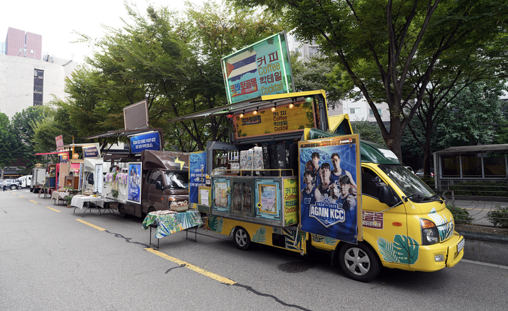 Read more about the article KCC 이지스 선수단, 임직원과 함께한 커피차 나들이