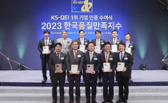 Read more about the article KCC∙KCC실리콘∙KCC글라스∙KCC신한벽지, KS-QEI 10개 부문 1위 수상