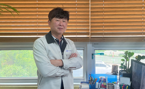 Read more about the article [인.구.사] 30년 내공이 차곡차곡, 부산을 대표하는 창호 마스터