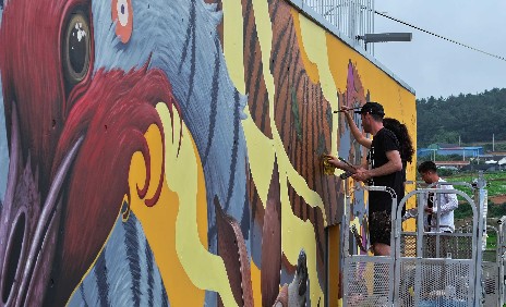 Read more about the article 국가대표 페인트의 색(色)다른 퍼포먼스