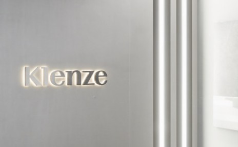 Read more about the article [KCC NOW] 서울 넘어 바다까지 품은 ‘더 클렌체 갤러리 부산(The Klenze Gallery Busan)’ 오픈