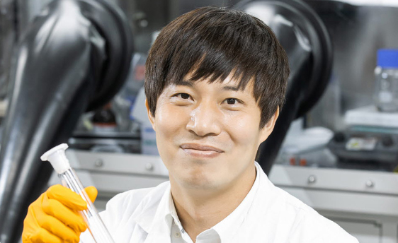 Read more about the article [이 사람의 연구실] 2차전지 기술의 2막을 활짝 열다