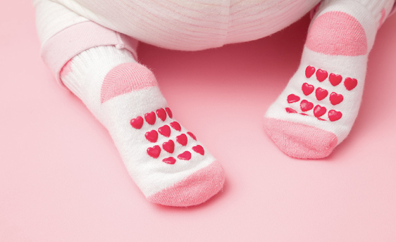 Read more about the article [갑자기 실리콘] 옷과 양말, 모자에도 ‘착붙’