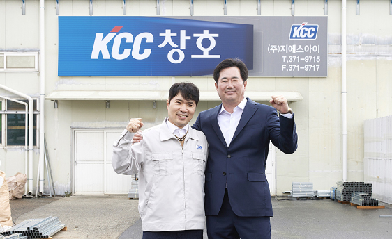 Read more about the article [전지적 사연 시점] KCC로 똘똘 뭉친 ‘창호 의형제’