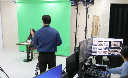 Read more about the article KCC, 유튜브 전용 스튜디오 구축 콘텐츠 강화